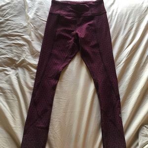 Maroon and Pink Lululemon Reflective Leggings